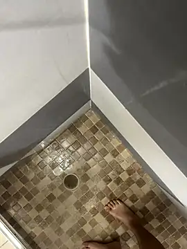 Snapshot of mylovetr1 chatting on October 2025 01:17:01 AM mylovetr1 online show from October 2025 01:17:01 AM