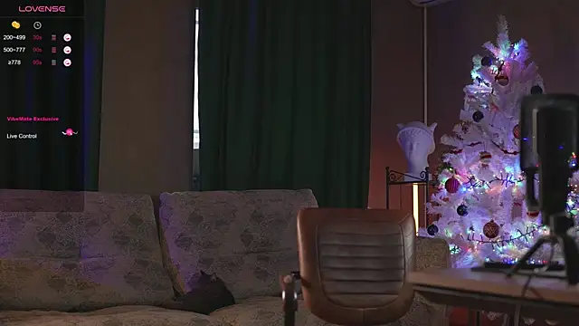 Snapshot of Karlos_Ripped_ chatting on February 2025 01:00:02 PM Karlos Ripped online show from February 2025 01:00:02 PM