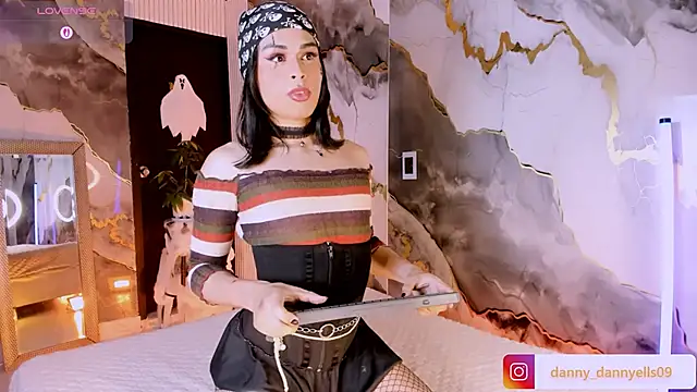 sweet dannyfem online show from October 2025 05:39:01 AM