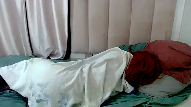 Snapshot of Kikiblaze77 chatting on December 2024 01:30:02 AM Kikiblaze77 online show from December 2024 01:30:02 AM