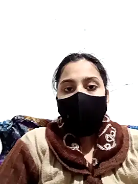 magicmoment00786 online show from February 2025 04:35:01 PM