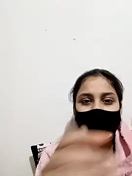 magicmoment00786 online show from December 2024 03:16:01 PM
