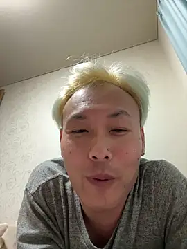 Snapshot of kouji8800 chatting on January 2025 12:40:01 PM kouji8800 online show from January 2025 12:40:01 PM