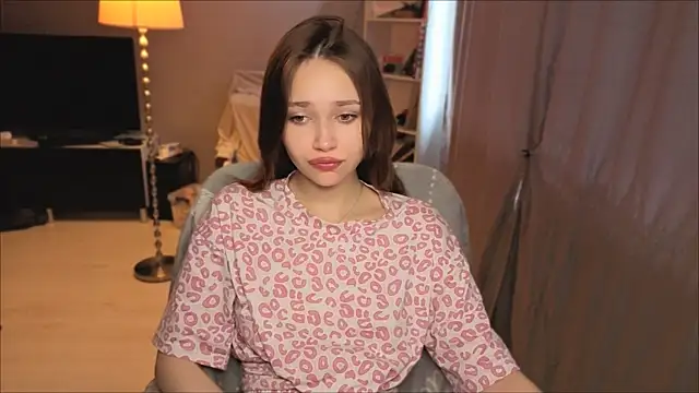 SweetLinaa online show from May 2026 09:27:02 AM