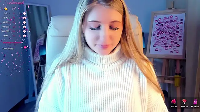 Snapshot of Evacadooo chatting on February 2025 02:31:01 AM Evacadooo online show from February 2025 02:31:01 AM