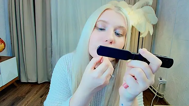 Evacadooo online show from January 2026 02:59:02 AM