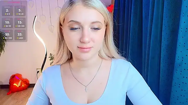 Evacadooo online show from February 2026 02:20:02 AM