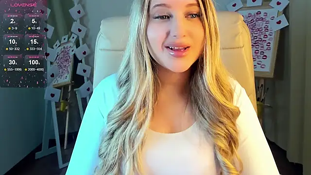 Snapshot of Evacadooo chatting on February 2025 05:37:02 AM Evacadooo online show from February 2025 05:37:02 AM