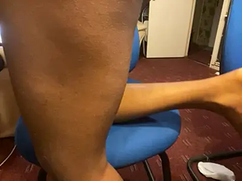 Snapshot of iveedie017 chatting on December 2024 05:33:02 PM iveedie017 online show from December 2024 05:33:02 PM