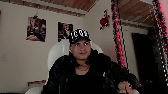 Andres thompson22 online show from December 2024 02:44:02 AM