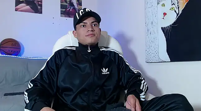 Andres thompson22 online show from January 2025 11:13:01 PM