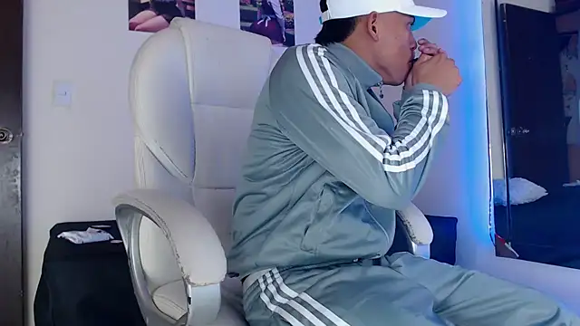 Andres thompson22 online show from December 2024 01:23:01 AM