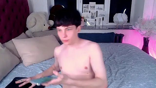 iwillfall online show from March 2026 06:28:02 AM