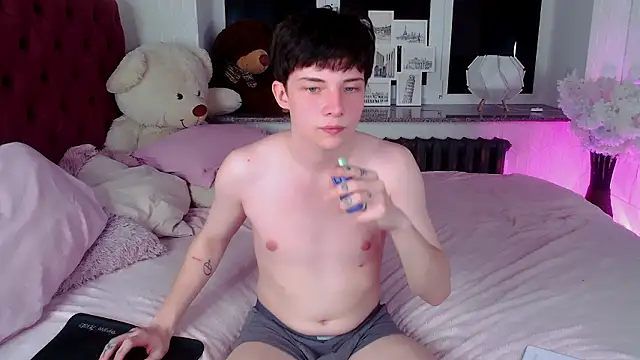 iwillfall online show from March 2026 04:53:01 AM