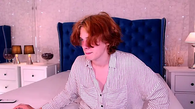 iwillfall online show from September 2025 10:32:02 PM