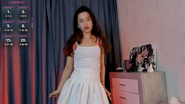 EmeliaReaper online show from September 2025 05:02:02 PM