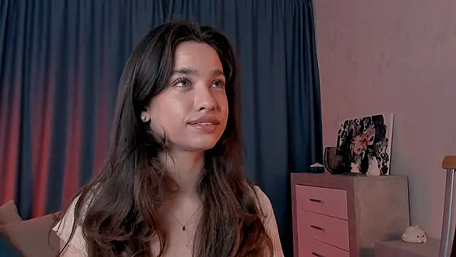 EmeliaReaper online show from October 2025 09:05:01 PM