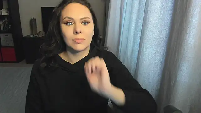 MollyCheiz online show from October 2025 10:58:02 AM