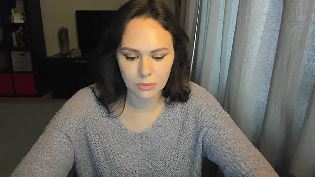 MollyCheiz online show from October 2025 10:47:01 AM