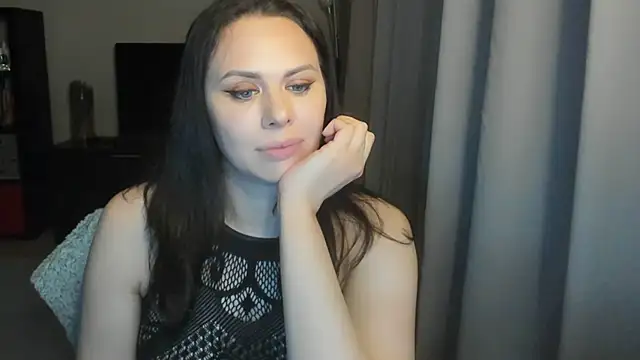 MollyCheiz online show from March 2026 04:21:01 PM