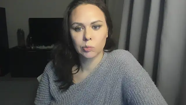 MollyCheiz online show from January 2026 04:32:01 PM