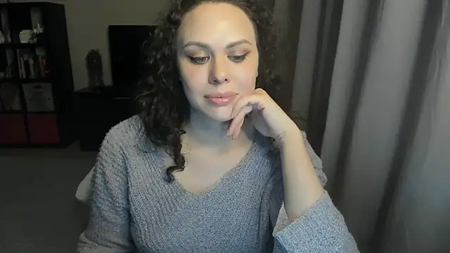 MollyCheiz online show from May 2026 09:24:01 PM