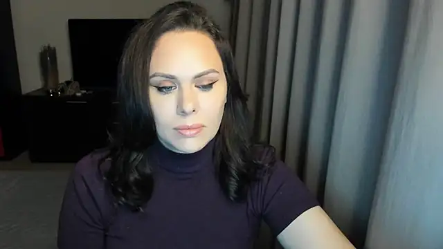 MollyCheiz online show from October 2025 03:22:01 PM