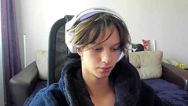 Ostin meow online show from October 2025 08:00:01 AM