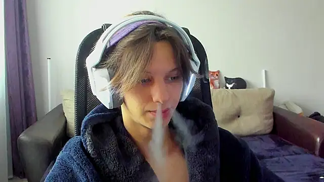 Ostin meow online show from November 2025 07:44:02 AM