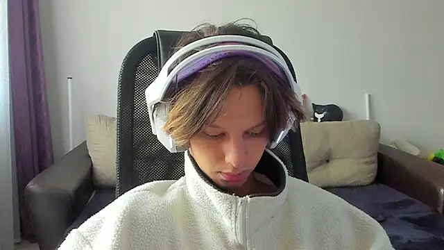 Ostin meow online show from November 2025 08:18:02 AM