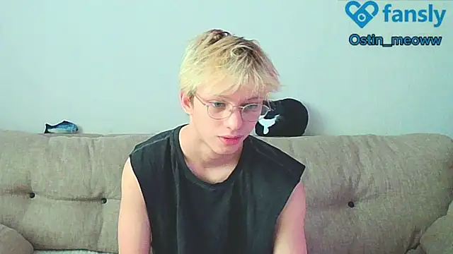 Snapshot of Ostin_meow chatting on January 2025 08:25:02 AM Ostin meow online show from January 2025 08:25:02 AM