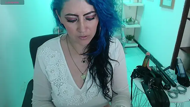 Snapshot of scarleth_blue chatting on March 2025 09:13:01 AM scarleth blue online show from March 2025 09:13:01 AM