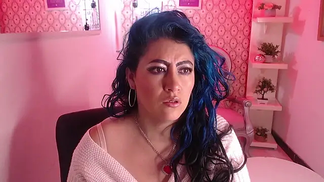 Snapshot of scarleth_blue chatting on October 2025 03:29:02 AM scarleth blue online show from October 2025 03:29:02 AM