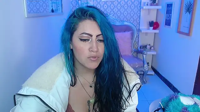 Snapshot of scarleth_blue chatting on February 2025 06:40:02 AM scarleth blue online show from February 2025 06:40:02 AM