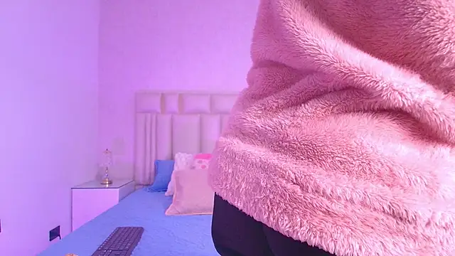 Snapshot of canela_oss chatting on November 2025 11:59:02 AM canela oss online show from November 2025 11:59:02 AM