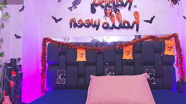 Snapshot of canela_oss chatting on October 2025 11:56:01 AM canela oss online show from October 2025 11:56:01 AM