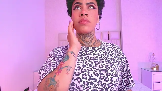 Snapshot of canela_oss chatting on November 2025 11:58:02 AM canela oss online show from November 2025 11:58:02 AM