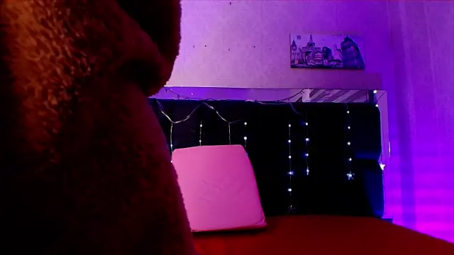 Snapshot of canela_oss chatting on March 2025 12:02:02 PM canela oss online show from March 2025 12:02:02 PM