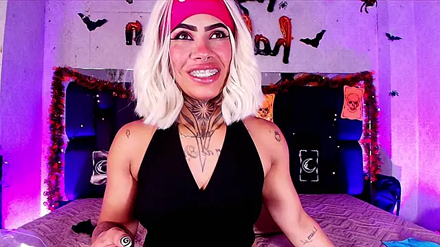 Snapshot of canela_oss chatting on October 2025 12:02:01 PM canela oss online show from October 2025 12:02:01 PM