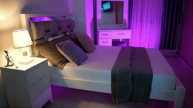 Camilaa bueno online show from March 2025 11:02:01 PM