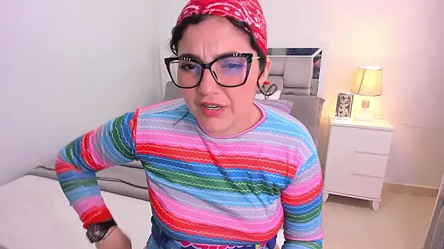 Camilaa bueno online show from March 2026 11:39:02 PM