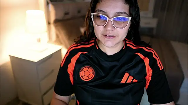 Camilaa bueno online show from November 2025 02:23:02 AM