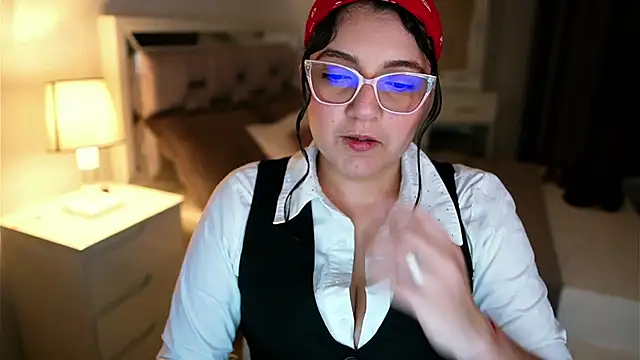 Camilaa bueno online show from February 2026 11:15:02 PM