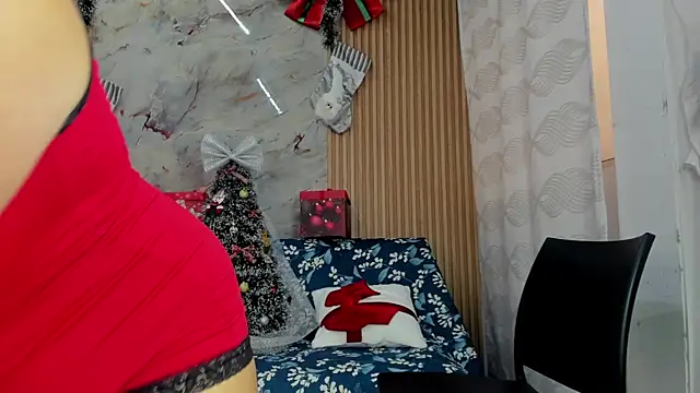 Any topless online show from December 2025 11:01:02 AM