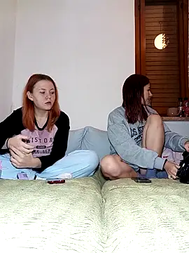 ella grays online show from November 2025 07:14:02 PM