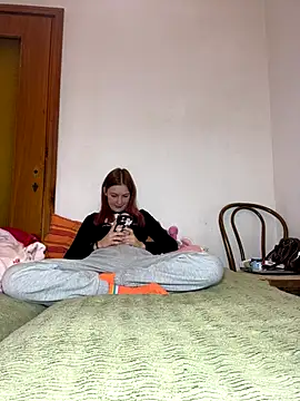 ella grays online show from December 2025 05:49:02 PM