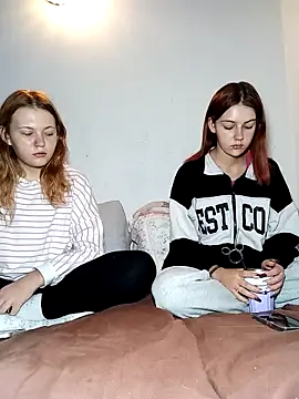 ella grays online show from October 2025 03:47:02 PM