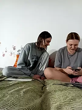 ella grays online show from February 2026 05:10:02 PM