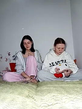 ella grays online show from March 2026 09:05:02 PM