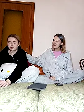 ella grays online show from February 2026 05:12:01 PM